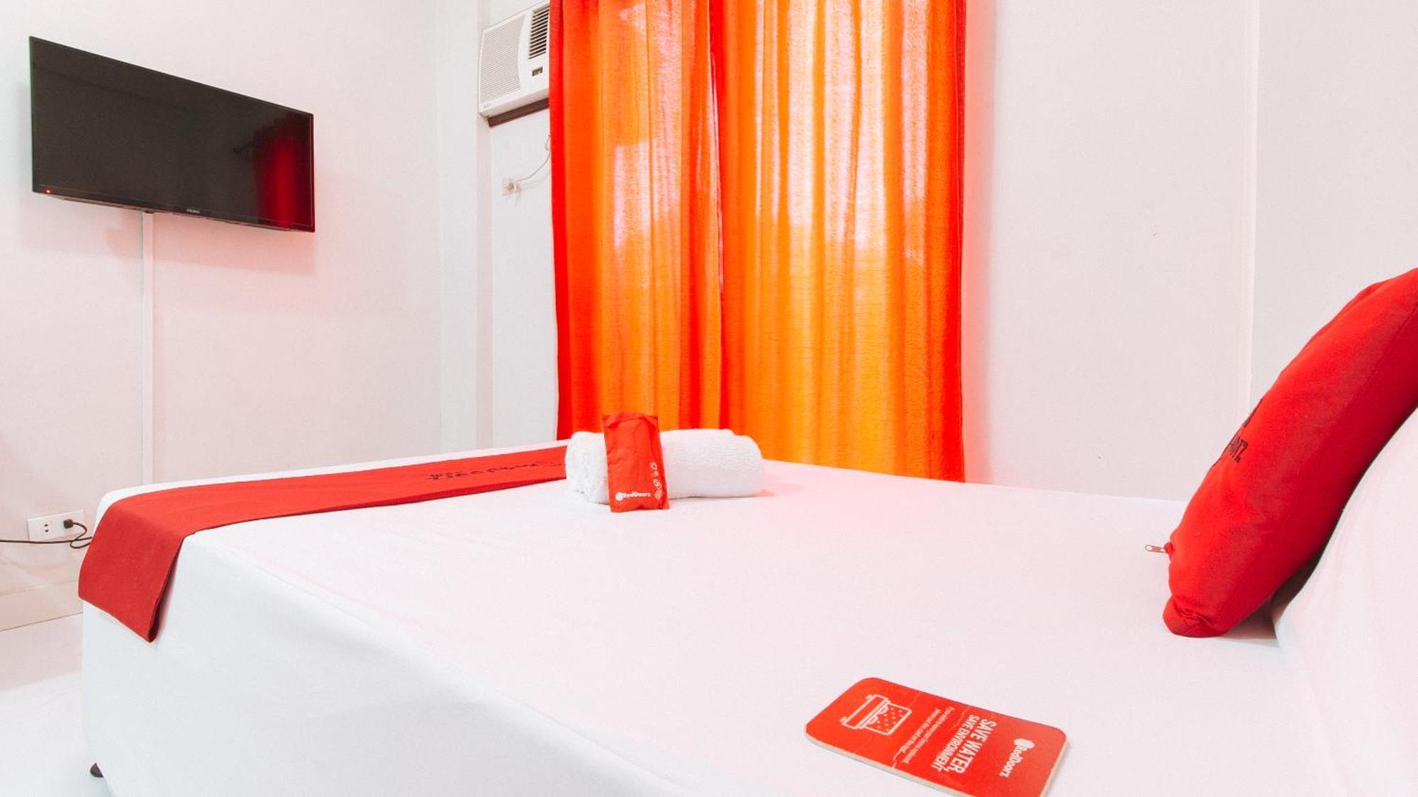 מלון Paranaque City Reddoorz Near Naia Terminal 1 מראה חיצוני תמונה