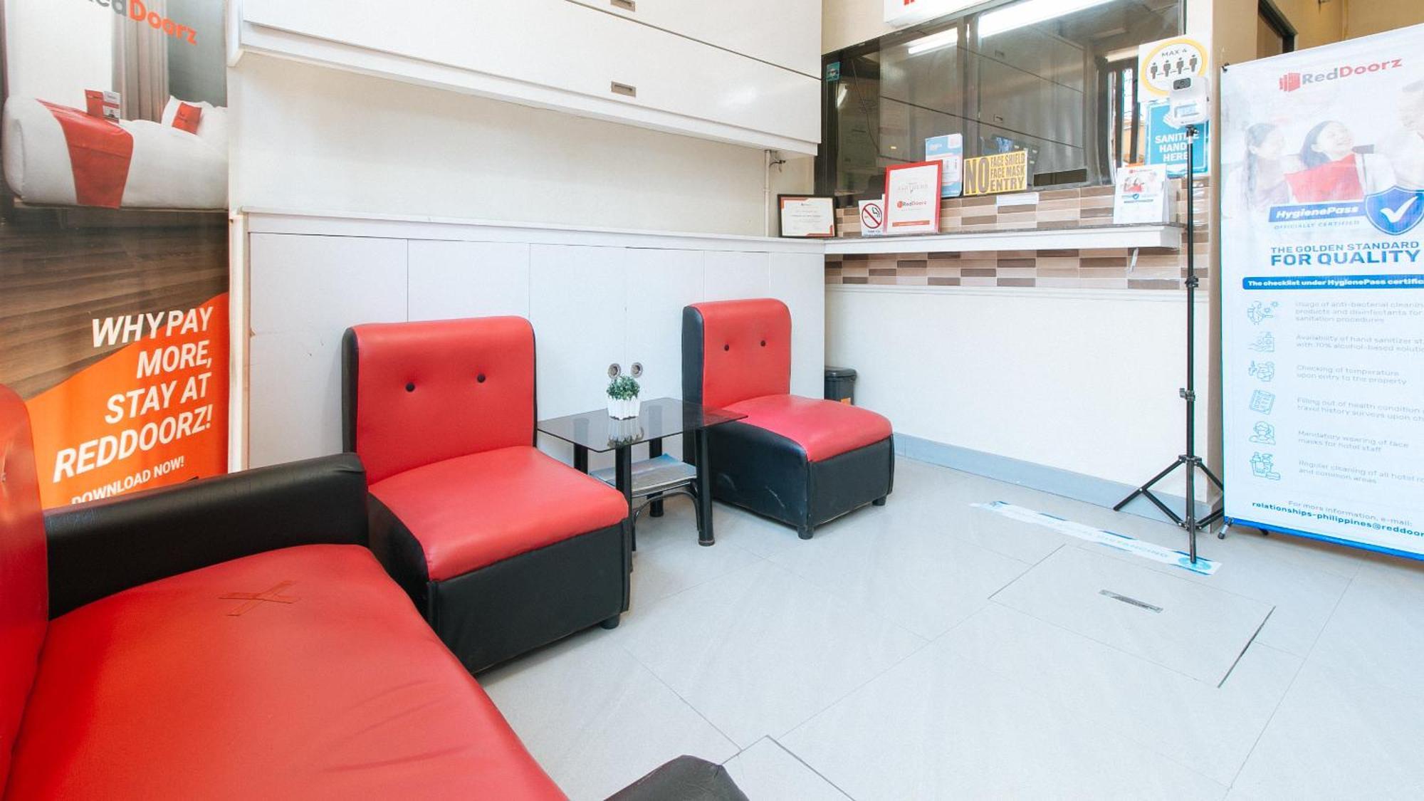 מלון Paranaque City Reddoorz Near Naia Terminal 1 מראה חיצוני תמונה